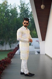 Ensemble Kurta Pyjama Homme en Coton PC Lourd Brodé Imprimé Effet Ombré Tenue Traditionnelle Ethnique Élégante pour Mariage et Fêtes - Product Image 3