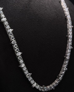 RB Gems Lujoso Collar de Cadena de Tenis Unisex Estilo Hip Hop con Diamantes Cultivados en Laboratorio de Corte Brillante, Bañado en Plata, Certificado IGI - Product Image 2