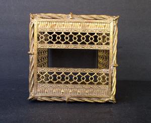 Porte-mouchoirs en métal doré orné de filigrane, boîte à serviettes décorative en forme de panier, idéal pour la cuisine et la table de chevet - Product Image 5