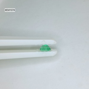 Gema suelta de esmeralda de calidad premium, grado 3A, procedente de Zambia, corte cuadrado octogonal, piedra verde intensa de 0.81 ct para la fabricación de joyería personalizada. - Product Image 6