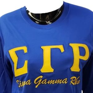 Camiseta Premium de Manga Larga para Mujer, Diseño Personalizado con Letras Griegas, Cuello Redondo Suave y Cómodo, Ropa Casual de Moda Universitaria - Product Image 2