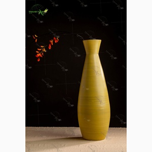 Vase en bambou fait main vietnamien - Design minimaliste moderne Décoration de maison écologique et cadeau attentionné en provenance du Vietnam - Product Image 2