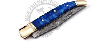 Couteau pliant de chasse de style Laguiole, lame en acier Damas, meilleur couteau de poche tranchant avec poignée en résine bleue et pommel en laiton. - Product Image 4