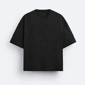 T-shirt ample et court en coton noir à col rond avec motif personnalisé - Product Image 4