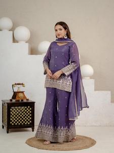 Conjunto de Ropa Étnica con Accesorios: Top de Seda Crujiente Regional de 3mm con Bordado de Lentejuelas y Palazzo Elegante con Dupatta (NW 3103) - Product Image 3