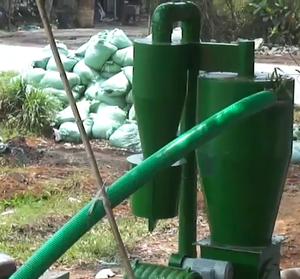 Convoyeur pneumatique robuste construit avec une structure de pipeline scellée assurant un maniement des matériaux propre et contrôlé en termes de poussière - Product Image 3