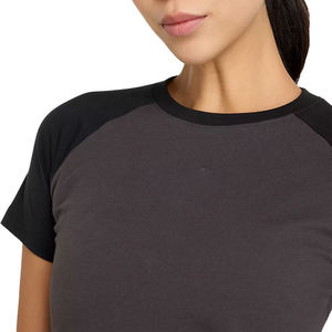Camisetas cortas de punto casual para mujer con diseño estampado. - Product Image 2