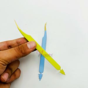 Pinzas de extensión de pestañas con recubrimiento en polvo, puntas chapadas en oro, herramientas y belleza de pestañas de alta demanda con nombre de marca personalizado - Product Image 6