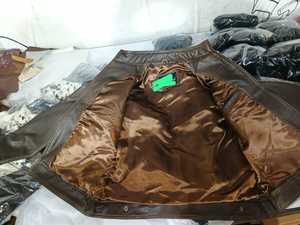 Nueva Chaqueta de Motocicleta de Cuero PU para Mujer, Cuello Alto, Cierre de Cremallera, Largo Regular, Estampado Animal, Resistente al Viento, Gruesa, con Bloques de Color - Product Image 3