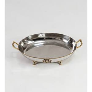 Plateau de service moderne en métal aux tons chauds, écologique, artisanal et luxueux pour les dîners de mariage par KRAFT WORLD - Product Image 3