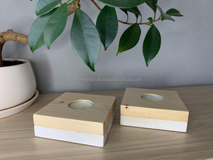 Porte-bougie décoratif rustique fait à la main en bois de manguier sculpté idéal pour les maisons traditionnelles, les temples et les religieux - Product Image 6