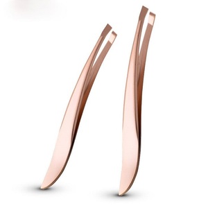 Pinzas profesionales de acero inoxidable para cejas con etiqueta privada Diseño de Punta inclinada disponible a granel - Product Image 5