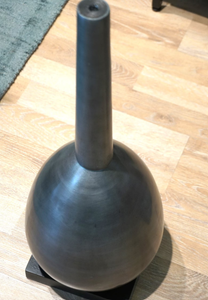 Modern Look <b>Coffee</b> <b>Table</b> Aluminum <b>Silver</b> Finishing Round shaped <b>Table</b> for Living Room Sofa Side <b>Table</b> Available at Low Price - Product Image 2