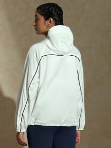 Chaqueta Track Runner Ripstop Cloud Dancer, Elástica en Cuatro Direcciones, Corte Ajustado - Product Image 3