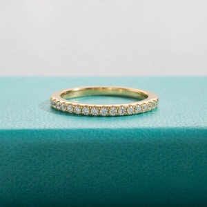 Anillo de Oro Amarillo de 14K con Diamantes Cultivados en Laboratorio, Corte Brillante Clásico para Mujer, Media Eternidad, Banda Pavé, Regalo de Aniversario de Bodas, Certificado IGI - Product Image 6