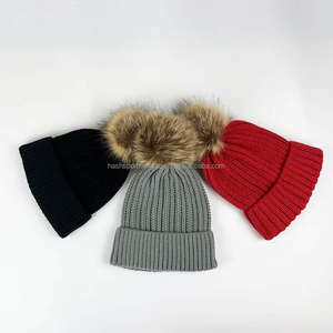Bonnet en tricot uni tendance de haute qualité pour jeunes, avec pompon en fourrure de lapin, logo personnalisé, bonnet doux - Product Image 1