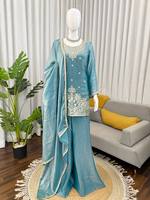 Ensemble Kurti Plazo Dupatta en Soie Fendy Élégant et Très Vendu avec Broderie de Fil et Dentelle sur Quatre Côtés, Prêt-à-Porter pour Tenue de Fête