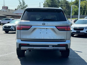 2024 pour Sequoia Levin Turbo, Toit ouvrant panoramique, Essence 4.1-6L, 10KM V6 16V, 5 places, Taille des pneus R21, Cuir gauche - Product Image 3