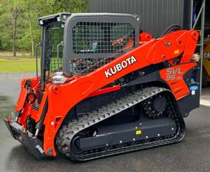 Chargeuse sur chenilles Kubota SVL95 2, robuste, idéale pour les chantiers de construction, le défrichement et la manutention de matériaux industriels - Product Image 1