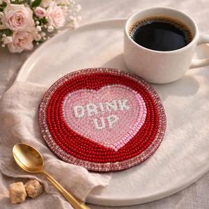 Sous-verres en perles roses faits à la main - Cadeau festif et romantique pour elle - Product Image 3