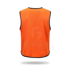 เสื้อกีฬาฟุตบอลน้ำหนักเบา แห้งเร็ว ผลิตจากโพลีเอสเตอร์ 100% ปรับแต่งได้ ใส่สบาย เหมาะสำหรับการฝึกซ้อมและกีฬาประเภททีม - Product Image 2