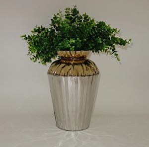 Modern Metal Tabletop Vase With <b>Gold</b> Accents Handmade Decorative Piece For Home Decor - Product Image 4