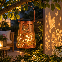 Solar-Gartenlaterne mit Kolibri-Motiv, Metall-Hängelampe, Dekorative Laterne für Terrasse, Hof, Rasen und Gartendekoration