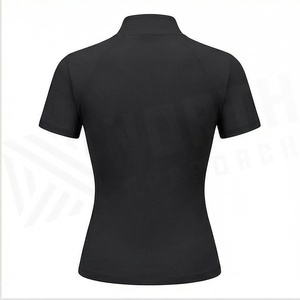 Haut de yoga noir uni à manches courtes et col zippé, en polyester et élasthanne, anti-transpiration, pour femme - Product Image 2
