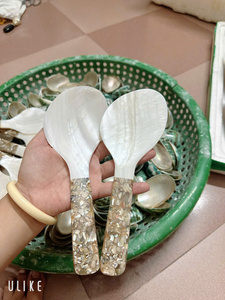 NATURAL GLITTERING RAINBOW MOTHER OF PEARL SPOONS 23CM IRIDESCENT <b>SHELL</b> SALAD SERVERS WITH UNIQUE <b>SHELL</b> GRIP HANDMADE HOME DECOR - Product Image 4