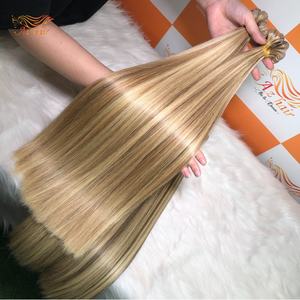 Cheveux de luxe Extensions de cheveux humains bruts 12A Grade Tape Style Couleurs personnalisables Vente en gros Pas de perte ou d'emmêlement Cheveux raides - Product Image 2