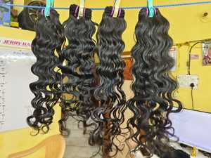 Cheveux humains 100% vierges indiens Remy, matière première, couleur noire naturelle, style ondulé, pour tressage et tissage, double trame, prêts pour permanente humide - Product Image 3