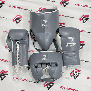 Ensemble d'entraînement de boxe fait main de haute qualité, personnalisé, en cuir bleu et blanc, avec gants de sparring, protège-tête et protège-glandes. - Product Image 5