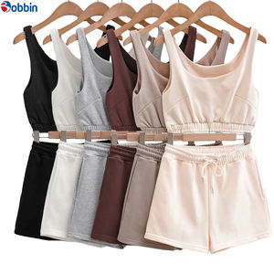 Vêtements pour femmes de haute qualité, ensemble de jogging deux pièces avec crop top, logo personnalisé, streetwear pour femmes, ensemble assorti de 2 pièces pour l'entraînement - Product Image 4