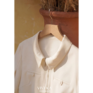 Blusa Elegante Blanca para Mujer con Cierre Frontal, Estilo Oficina, Casual de Negocios, Cómoda, Tipo Croptop, ODM OEM LEX - Product Image 5