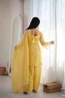 Setelan kurta sutra kuning dengan dupatta, setelan kerja sutra siroski yang dijahit, ukuran bebas, setelan salwar kuning, setelan etnik kuning untuk acara perayaan