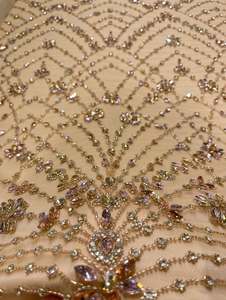 ผ้าลูกไม้ปักลายทำมือสุดพิเศษ ประดับด้วยลูกปัดและเลื่อม เหมาะสำหรับชุดเจ้าสาว ชุดราตรี และงานออกแบบสิ่งทอระดับพรีเมียม - Product Image 3