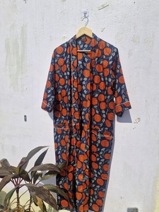 Robe kimono en coton fleuri pour femme, imprimé bohème, léger, pour la nuit, la détente ou comme paréo de plage - Product Image 3