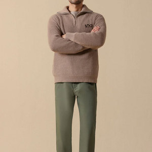 Elegante Sudadera Casual para Hombre con Media Cremallera, Logotipo Personalizado, Material Suave para un Estilo de Vida Informal - Product Image 1