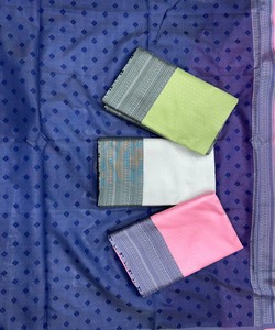 Sari de Seda Rosa con Borde Azul, Traje Tradicional Indio para Bodas, para Mujer, Corte Regular, Largo hasta el Suelo, Sin Arrugas - Product Image 6
