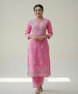 ชุดคุร์ตีปักลายผ้าฝ้ายสุดฮิต พร้อมกางเกงปาลาซโซ สวมใส่สบาย ราคาขายส่ง เสื้อผ้าชาติพันธุ์ สีชมพูอ่อน - Product Image 1