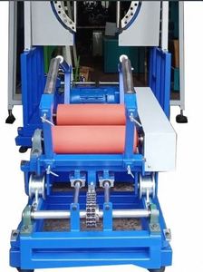 เครื่องพันม้วนแบบแนวตั้งสำหรับอาหารและเครื่องดื่ม พร้อมมอเตอร์ขึ้นลงอัตโนมัติและรถเข็น 415V - Product Image 2