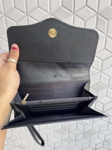 Cartera de Mano de Cuero con Grabado a Mano, Diseño a Cuadros Blanco y Negro, Multiusos para Mujer, Nueva Llegada 2026 - Product Image 6