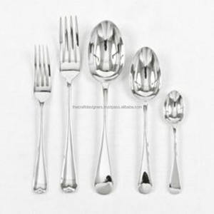 Ensemble de couverts traditionnels en métal avec forme classique idéal pour les repas patrimoniaux et les repas familiaux intemporels - Product Image 5