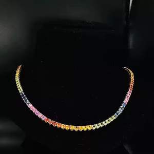 Collar de tenis de lujo con forma de diamante arcoíris para mujer, cadena de plata con circonita cúbica de corte redondo y efecto helado - Product Image 1