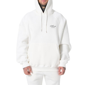 Precio al por mayor 2026 Chándal para hombre, nuevo diseño, transpirable, patrón sólido, ropa de calle para invierno, superventas, hecho en Pakistán - Product Image 1