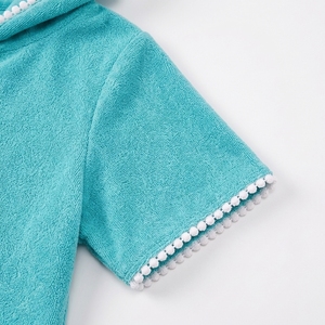 Vestido de Playa Personalizado para Niñas con Capucha, 100% Poliéster, Bonito, de Manga Corta, con Cremallera Frontal y Dobladillo con Volantes, para Piscina, con Logotipo, Proveedor - Product Image 5