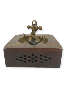 Cenicero de Madera Antiguo con Forma de Ancla, Accesorio Clásico Náutico para Fumar, Decoración Elegante para Mesa, Regalo para el Hogar, Artesanía de Uttarakhand Tajdaar - Product Image 3