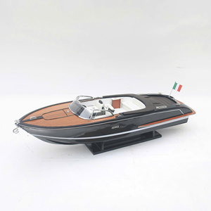 RIVA ISEO Pintado en Negro - Maqueta de Lancha Rápida de Madera Hecha a Mano para Colección, Regalo Empresarial Navideño Global, Estilo Náutico - Product Image 1