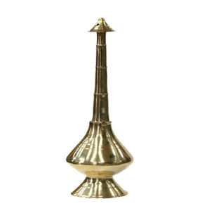Structure de minaret de mosquée imposante en laiton, ornée d'un lune croissante brillante, disponible à prix de gros. - Product Image 3