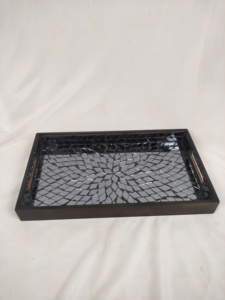 Marco de madera de estilo chino con decoración de técnica pulida bandeja de té con incrustaciones de vidrio para el hogar y el restaurante a la venta - Product Image 3